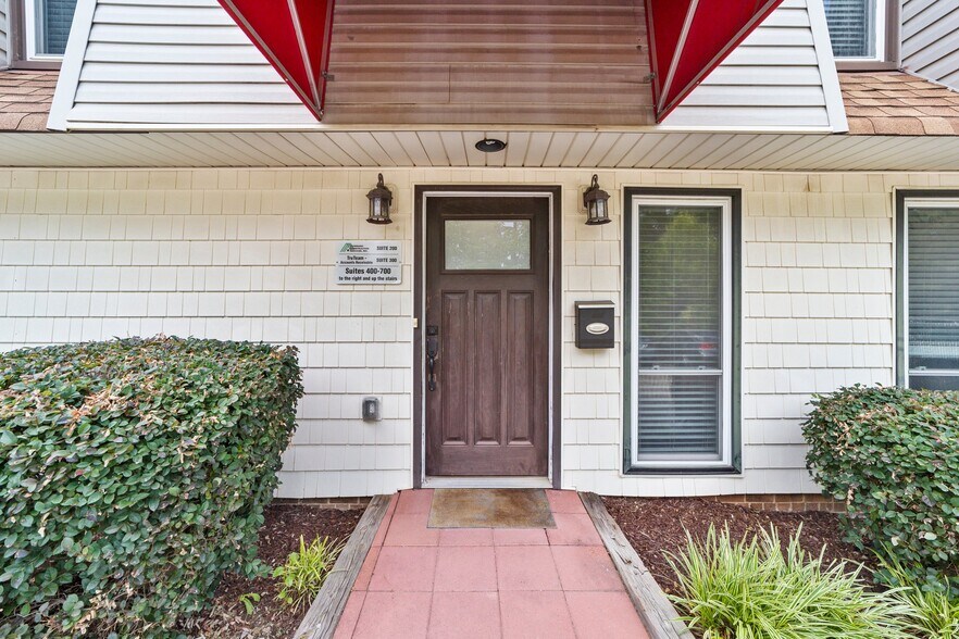 2701 Rowland Rd, Raleigh, NC à louer - Photo de l’immeuble – Image 2 sur 16
