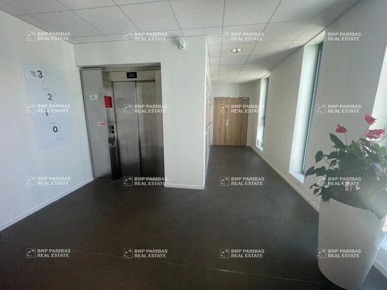 Bureau dans Cesson-Sévigné à louer - Photo de l’immeuble – Image 3 sur 8