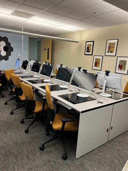 455-467 N White Rd, San Jose, CA à louer - Photo intérieure – Image 2 sur 18