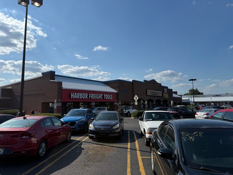 9118-9174 Parkway E, Birmingham, AL à louer - Photo de l’immeuble – Image 1 sur 8