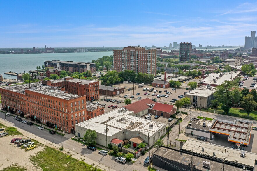 275 Iron St, Detroit, MI à vendre - Photo de l’immeuble – Image 2 sur 5