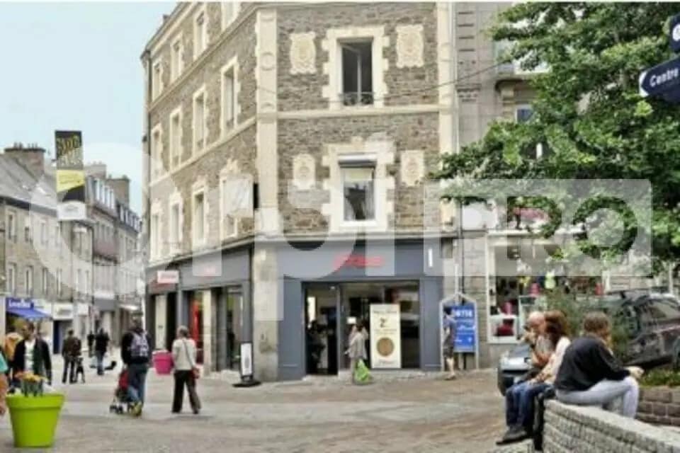 Bureau dans Saint-Brieuc à louer Photo de l’immeuble– Image 1 sur 5