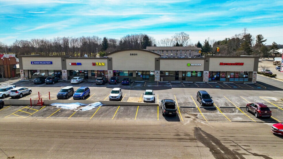 5601 W Main St, Kalamazoo, MI à louer - Photo de l’immeuble – Image 2 sur 2