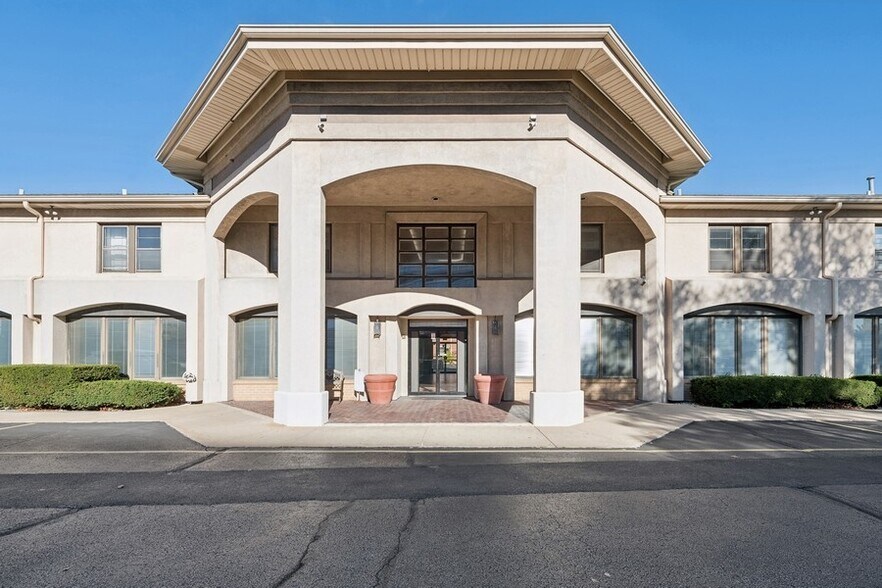 1600 W Dempster St, Park Ridge, IL à louer - Photo de l’immeuble – Image 2 sur 16