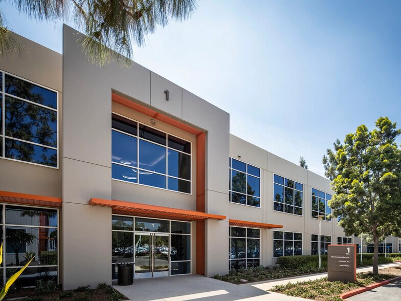 3 Ada St, Irvine, CA à louer - Photo de l’immeuble – Image 1 sur 4