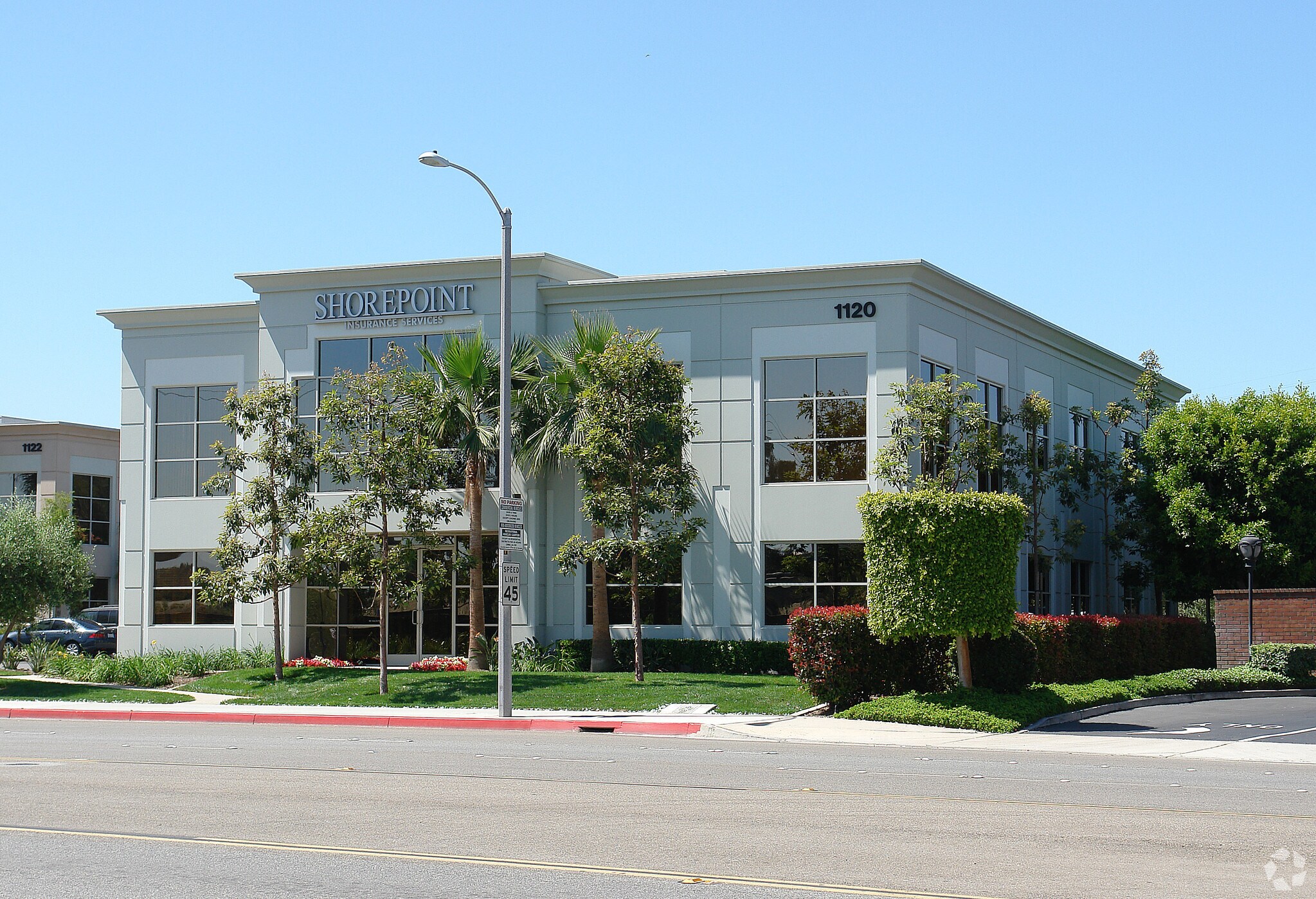 1120 Bristol St, Costa Mesa, CA à louer Photo principale– Image 1 sur 6