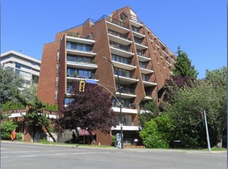 Plus de détails pour 777 Blanshard St, Victoria, BC - Logement à vendre