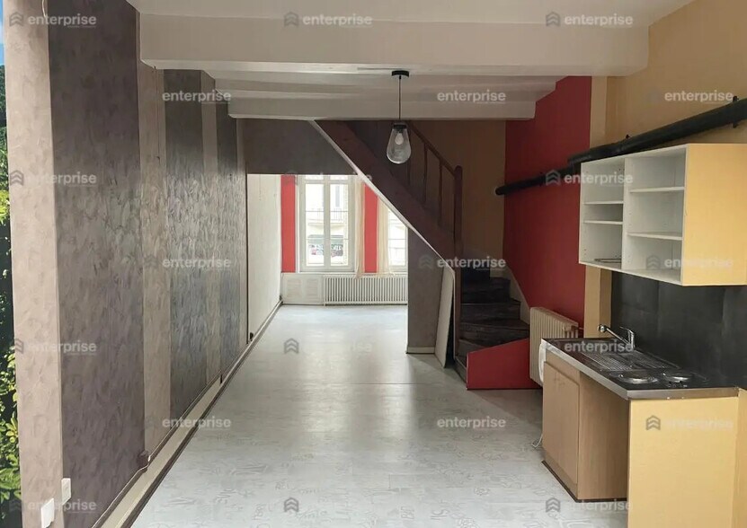 Local commercial dans Saint-Quentin à louer - Photo intérieure – Image 3 sur 3