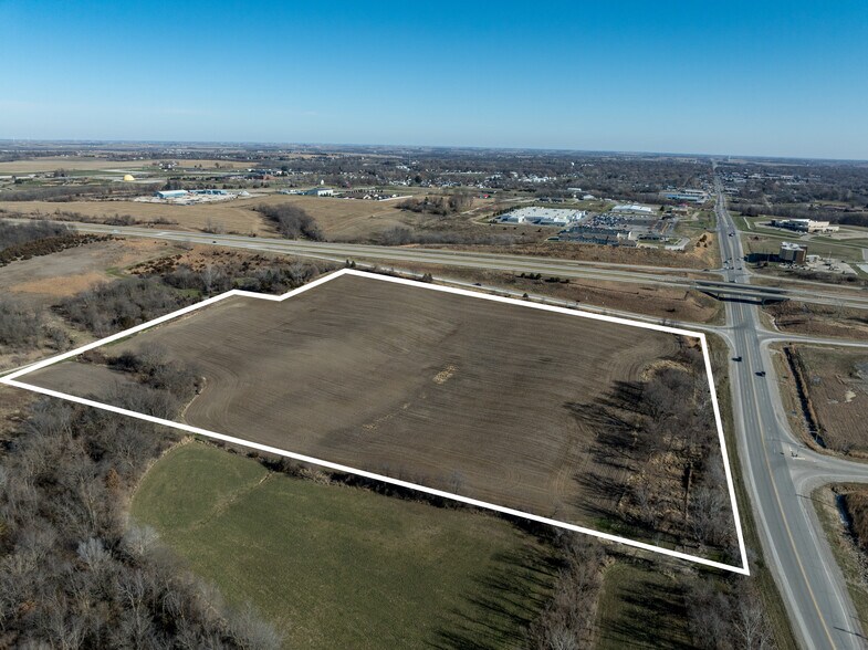 1716 A Ave W, Oskaloosa, IA à vendre - Photo principale – Image 1 sur 3