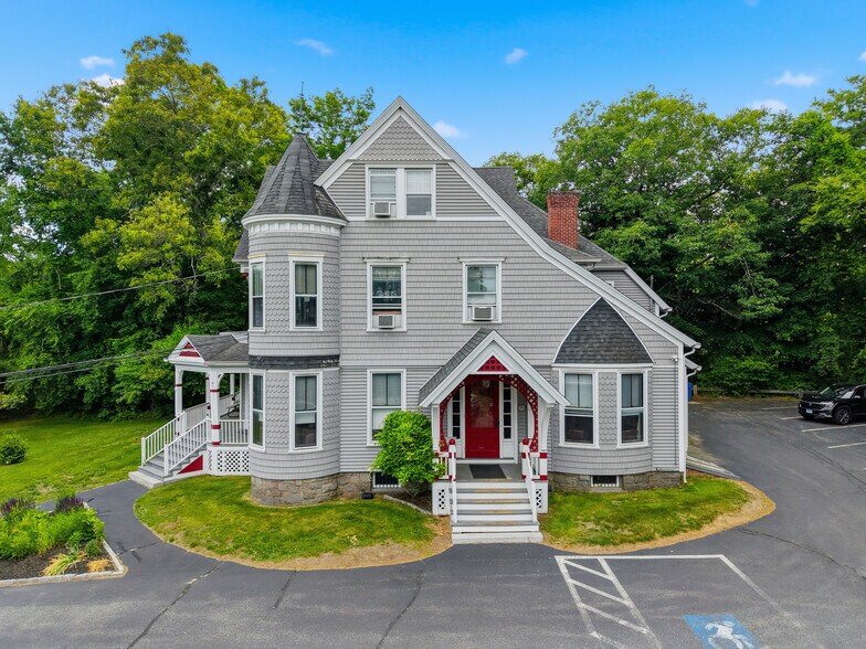 1 Sylvandale Rd, Lisbon, CT à vendre - Photo de l’immeuble – Image 1 sur 43