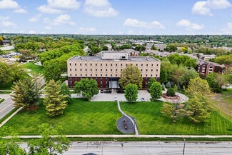 Plus de détails pour 1025 Ashworth Rd, West Des Moines, IA - Bureau à vendre