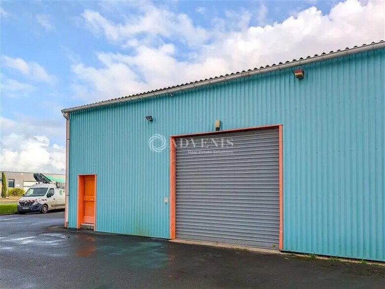 Local d’activités dans Quessoy à louer - Photo de l’immeuble – Image 2 sur 10