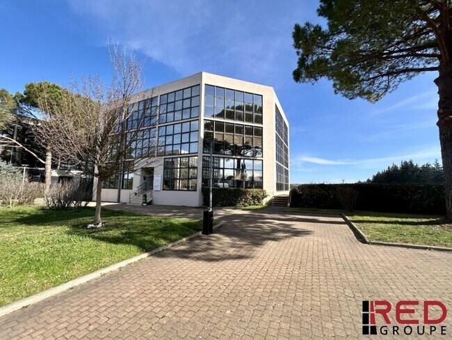 Plus de détails pour Bureau à vendre