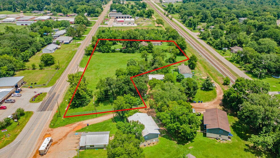 9283 SH 75 South, New Waverly, TX à vendre - Photo de l’immeuble – Image 3 sur 15