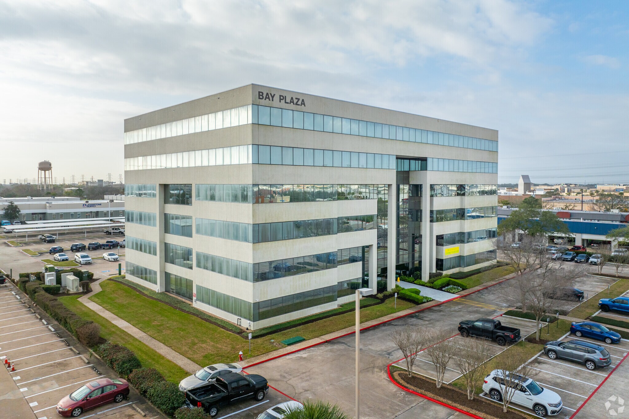 711 W Bay Area Blvd, Webster, TX à louer Photo principale– Image 1 sur 12