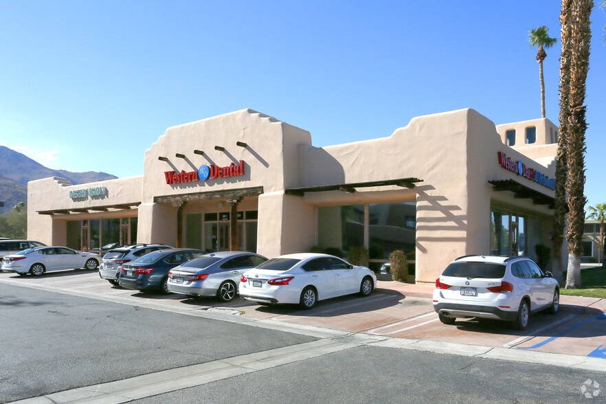 555 S Sunrise Way, Palm Springs, CA à louer - Photo principale – Image 2 sur 6