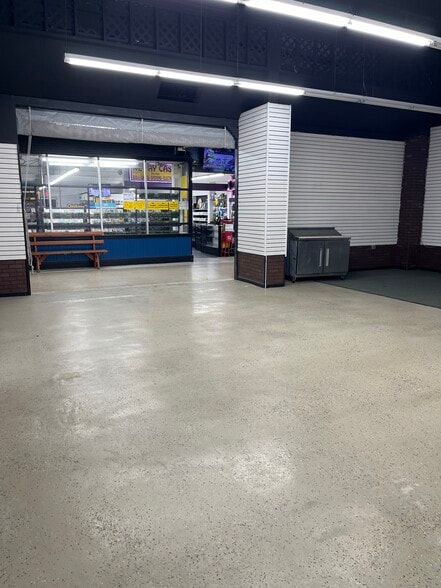 41 Clementon Rd, Berlin, NJ à louer - Photo intérieure – Image 3 sur 8