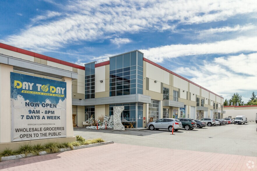 7825 128 St, Surrey, BC à louer - Photo de l’immeuble – Image 2 sur 4