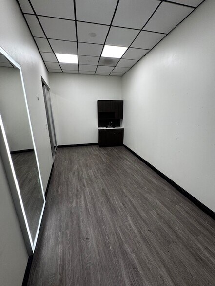 5020 Park Ave, Memphis, TN à louer - Photo de l’immeuble – Image 3 sur 9