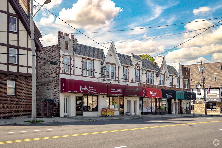 1435-1441 Broadway, Hewlett, NY à louer - Photo de l’immeuble – Image 2 sur 4