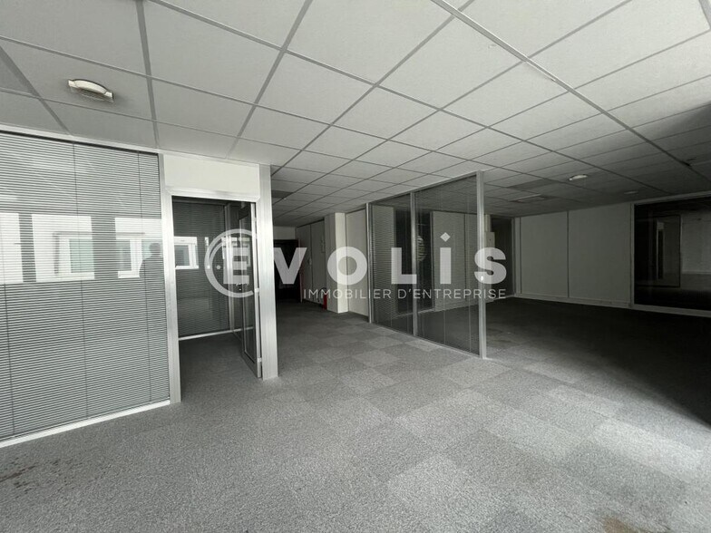 Bureau dans Villiers-sur-Marne à vendre - Photo intérieure – Image 3 sur 10