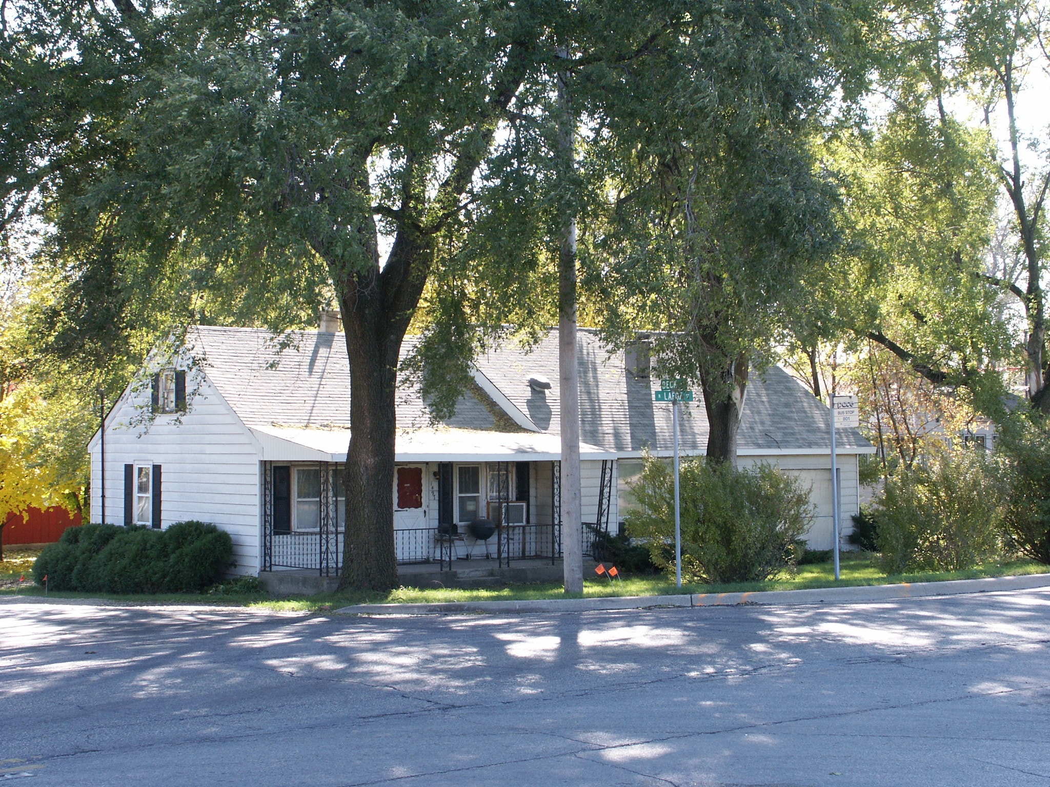 1497 N Lafox St, South Elgin, IL à vendre Photo principale– Image 1 sur 2
