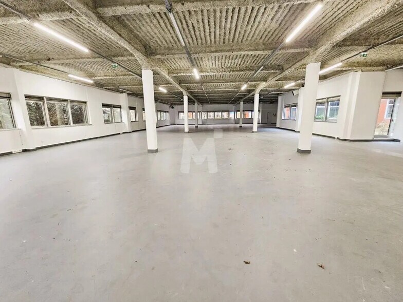 Bureau dans Les Ulis à louer - Photo intérieure – Image 3 sur 12