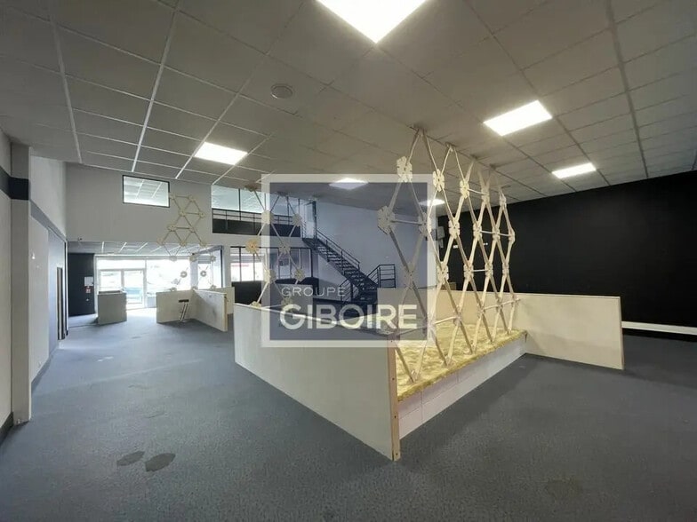 Industriel/Logistique dans Rennes à louer - Photo de l’immeuble – Image 2 sur 12