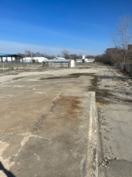 522 S Virginia Ave, Bartlesville, OK à louer - Photo principale – Image 1 sur 9
