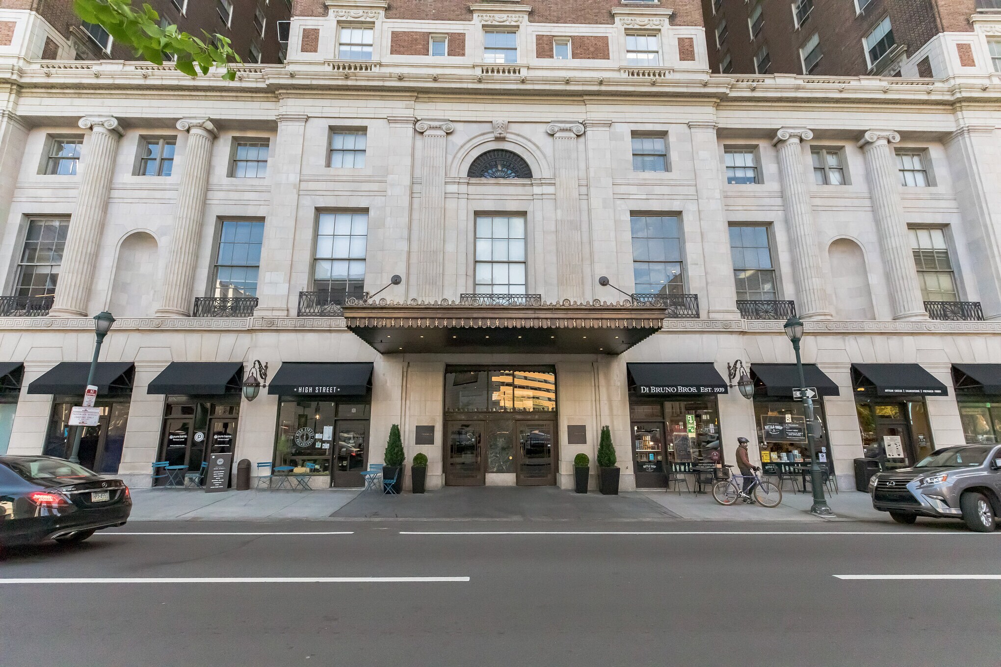 822-834 Chestnut St, Philadelphia, PA à louer Photo principale– Image 1 sur 4