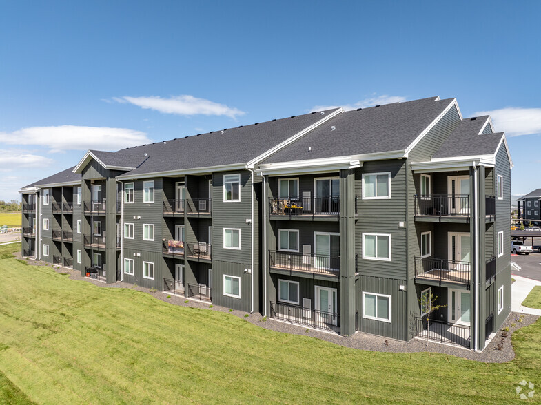3040 S South Fork Blvd, Idaho Falls, ID à vendre - Photo de l’immeuble – Image 1 sur 37