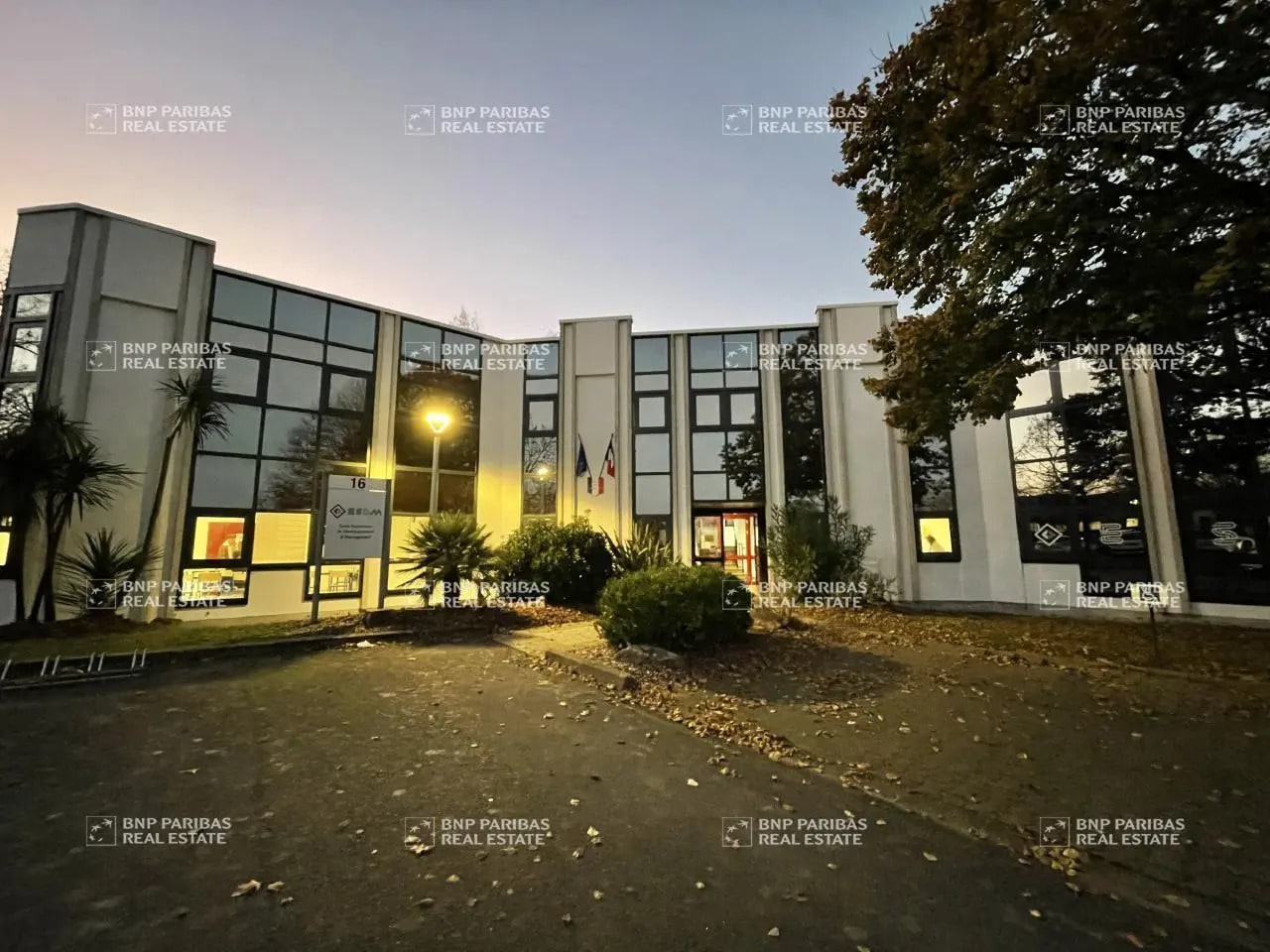 Bureau dans Nantes à louer Photo de l’immeuble– Image 1 sur 7