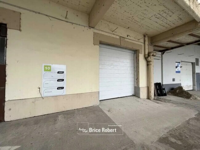 Plus de détails pour 8 Chemin De Saint Gobain, Saint-Fons - Local d’activités à vendre