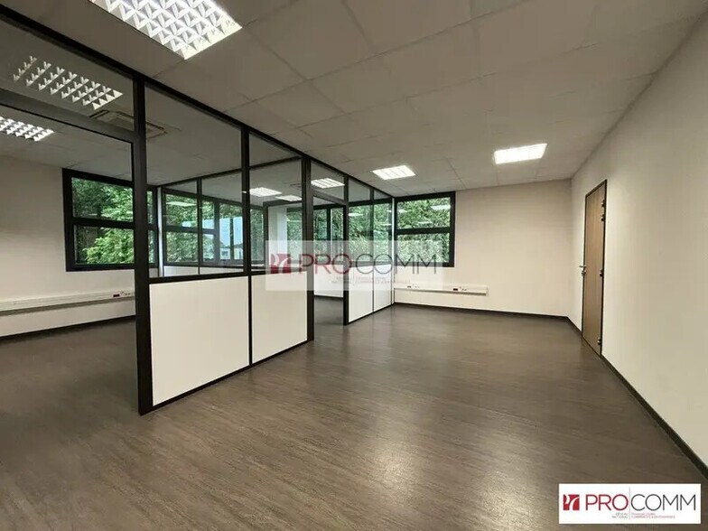Bureau dans Chartres à louer - Photo intérieure – Image 1 sur 4