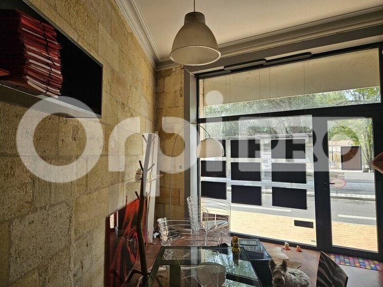 Local commercial dans Bordeaux à vendre - Photo intérieure – Image 1 sur 2