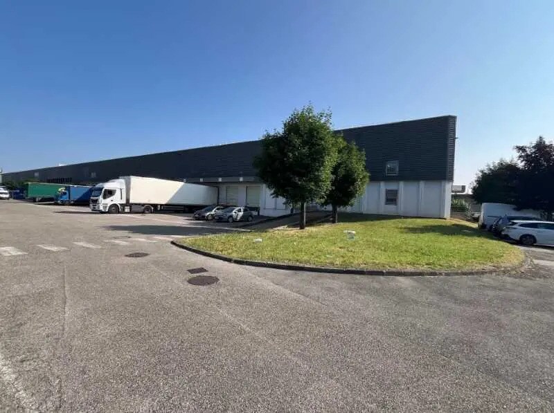 7-19 Rue André Sentuc, Vénissieux à louer Photo de l’immeuble– Image 1 sur 14