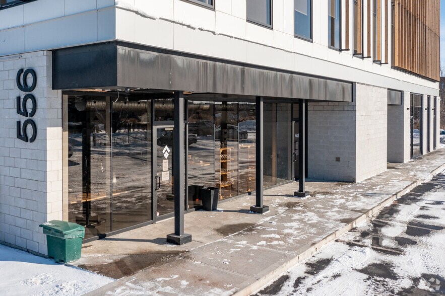 556 de Mortagne, Boucherville, QC à vendre - Photo de l’immeuble – Image 3 sur 13
