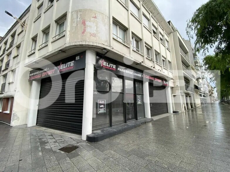 Local d’activités dans Le Havre à louer - Photo de l’immeuble – Image 1 sur 7