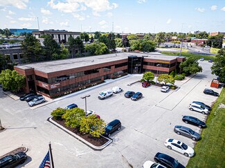 Plus de détails pour 601-611 N Barker Rd, Brookfield, WI - Bureau à vendre