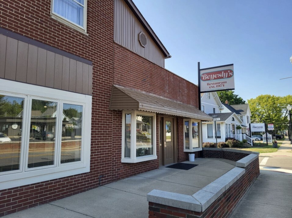 531-533 N Main St, Canton, OH à louer Photo de l’immeuble– Image 1 sur 5