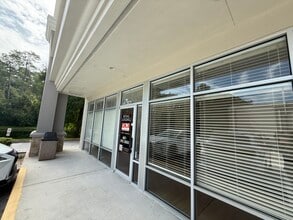 4930-4962 Ridgemoor Blvd, Palm Harbor, FL à louer Photo de l’immeuble– Image 1 sur 10