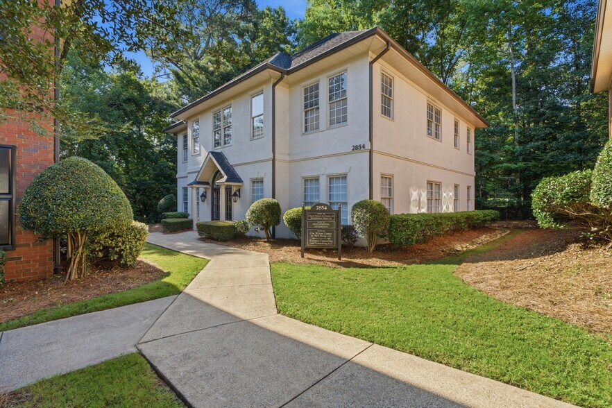 2854 Johnson Ferry Rd, Marietta, GA à vendre - Photo de l’immeuble – Image 3 sur 22
