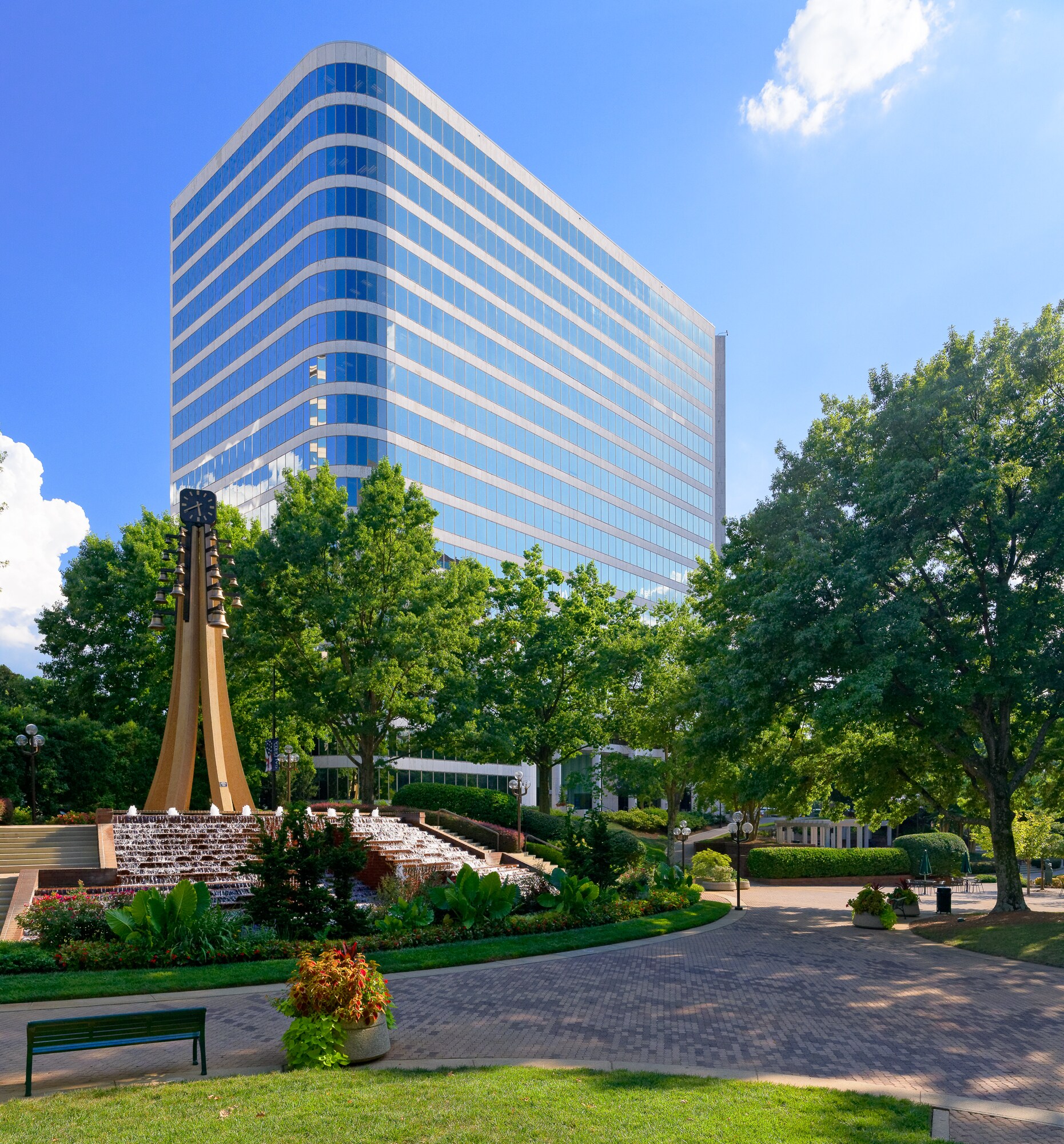 100 Galleria Pky SE, Atlanta, GA à louer Photo principale– Image 1 sur 18