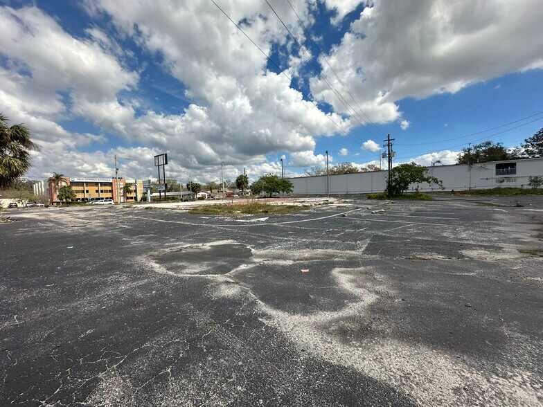 2401 E Busch Blvd, Tampa, FL à vendre - Autre – Image 3 sur 6