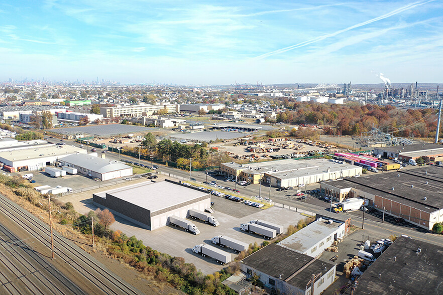 1401 E Linden Ave, Linden, NJ à louer - Photo de l’immeuble – Image 2 sur 10