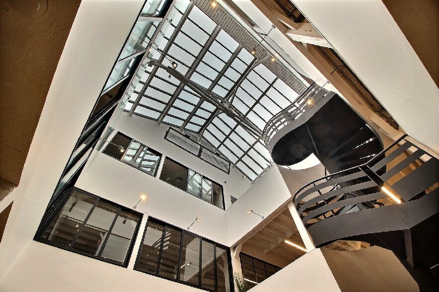 View Photo