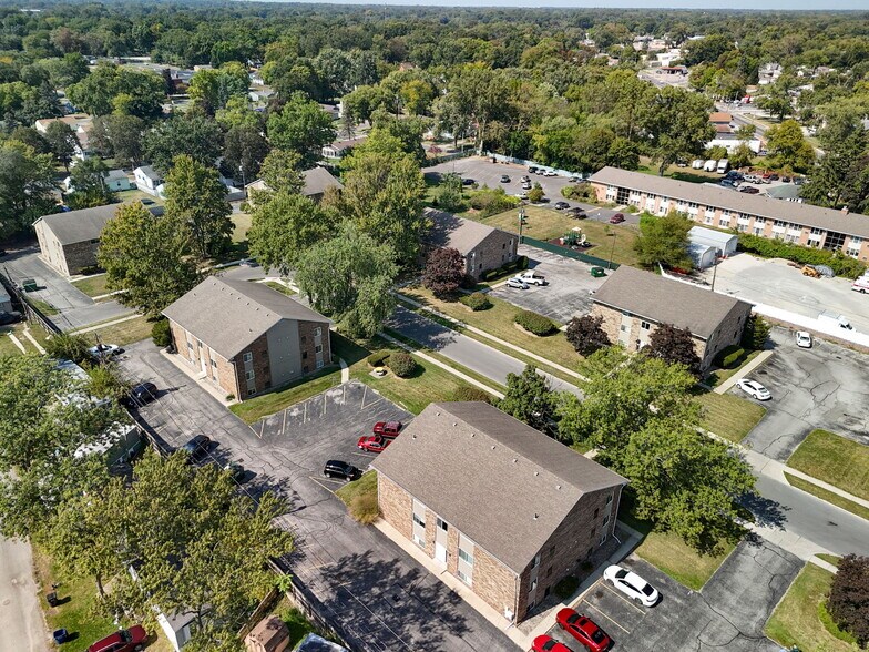 2820 Eldora Dr, Toledo, OH à vendre - Photo de l’immeuble – Image 3 sur 8