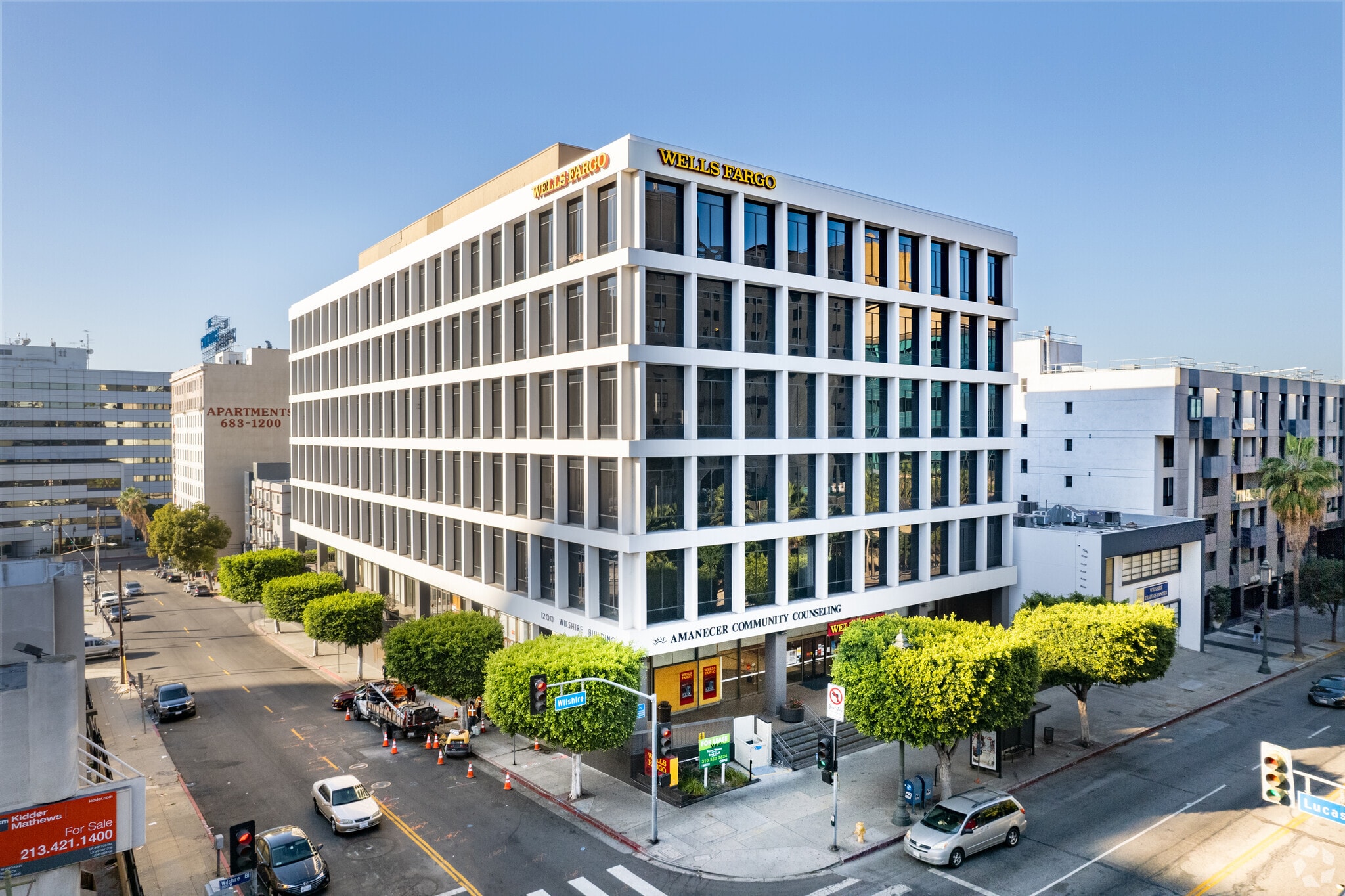 1200 Wilshire Blvd, Los Angeles, CA à louer Photo principale– Image 1 sur 14