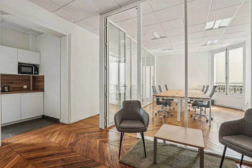 15 Rue Du Louvre, Paris à louer - Photo de l’immeuble – Image 2 sur 8