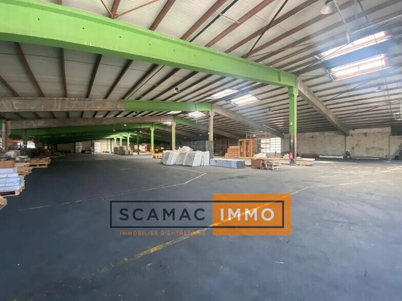 Industriel/Logistique dans Rousset à louer - Photo de l’immeuble – Image 2 sur 4